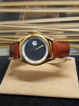 Reloj Halcón Horas Saltantes Esfera Negra