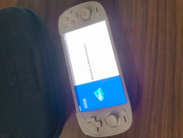 Retroid Pocket 5 Blanco + Accesorios oficiales