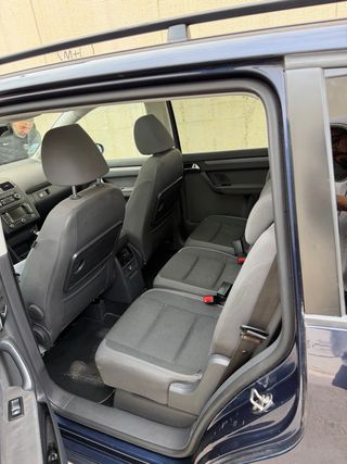 Volkswagen Touran 2011