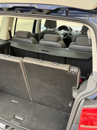 Volkswagen Touran 2011