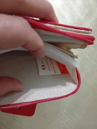 Portafoglio Seven rosso multitasche