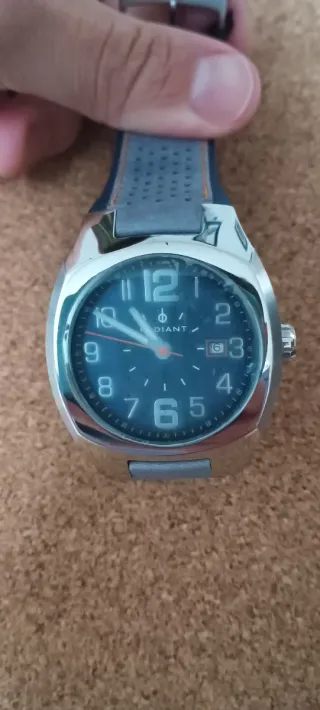 Reloj Radiant Azul y Plateado