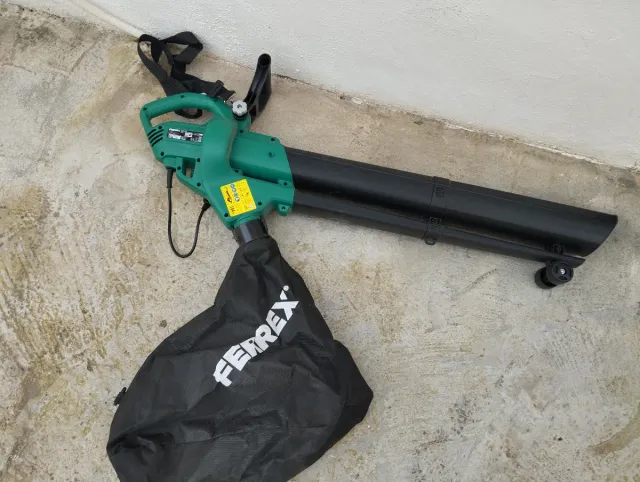Aspirador y soplador de hojas Ferrex