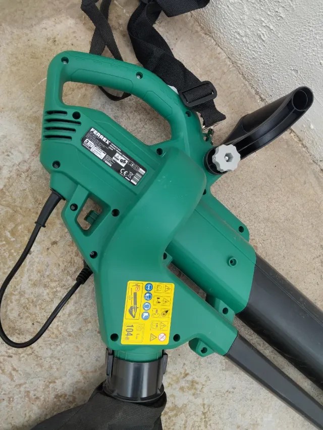 Aspirador y soplador de hojas Ferrex