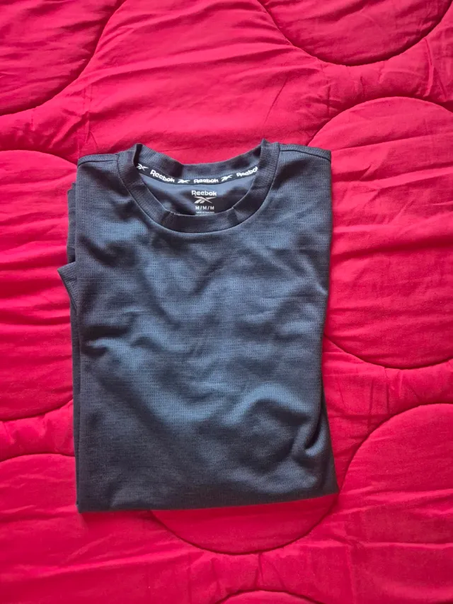 Camiseta Reebok Gris Talla M