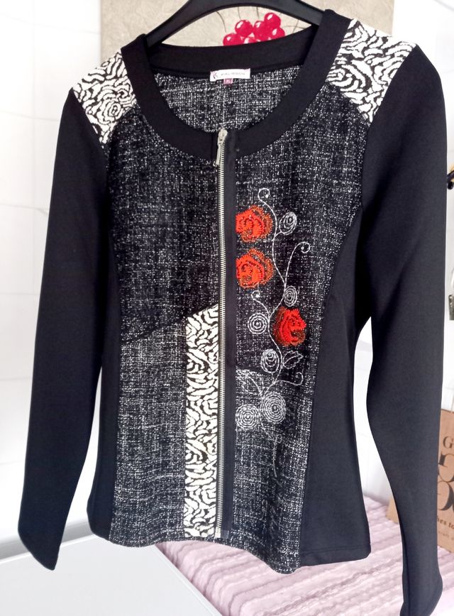 Giubbotto con cerniera