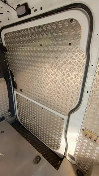 Rivestimento interno furgone in alluminio sprinter