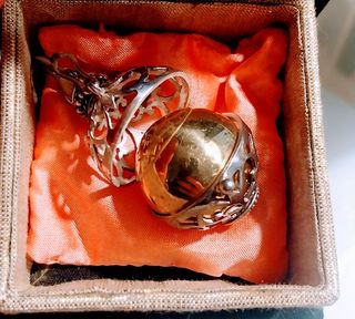 Richiamo angeli metallo palla dorata