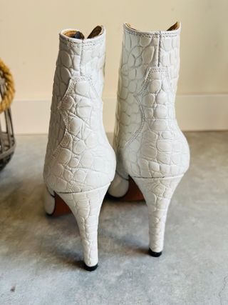 Botines Toral Piel Cocodrilo Blanco Talla 36