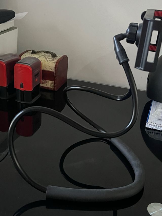 Soporte para móvil de cuello