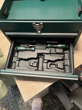 Maletín de herramientas verde