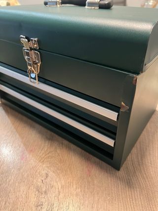 Maletín de herramientas verde