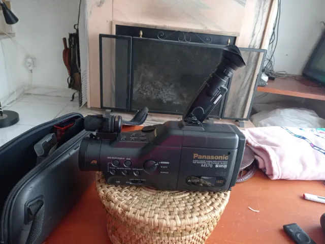 Videocámara Panasonic MS70 Negra