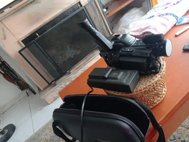 Videocámara Panasonic MS70 Negra