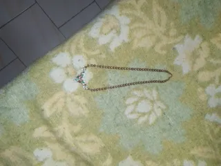 Cadena bañada en oro 18k con detalles verdes