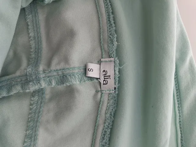 Pantalones premamá verdes