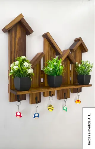 Baldas de madera hechas a medida.