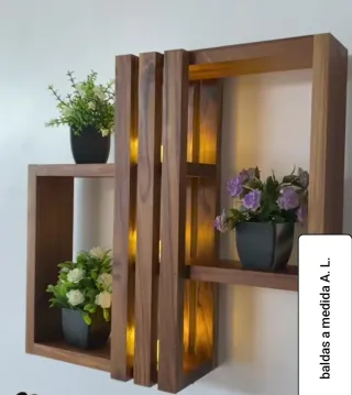 Baldas de madera hechas a medida.