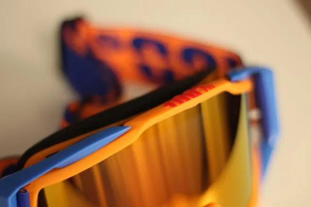 Gafas Motocross Naranja y Azul.