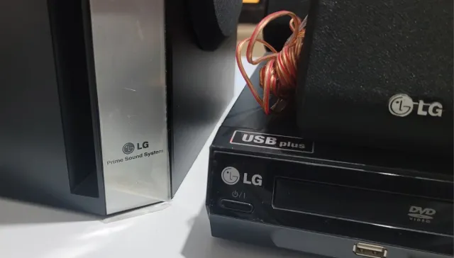 Home Cinema LG 5.1 HT302SD-DO