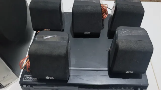 Home Cinema LG 5.1 HT302SD-DO