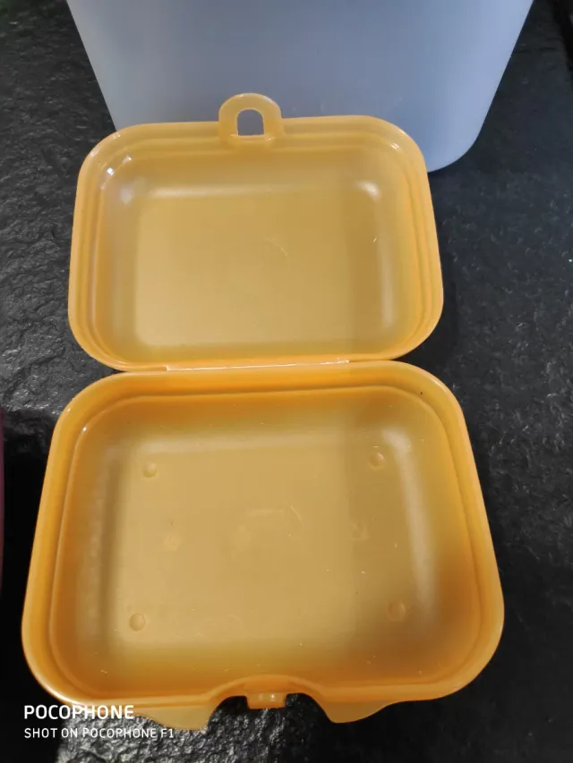 Lote Tupperware: Contenedores y Molde