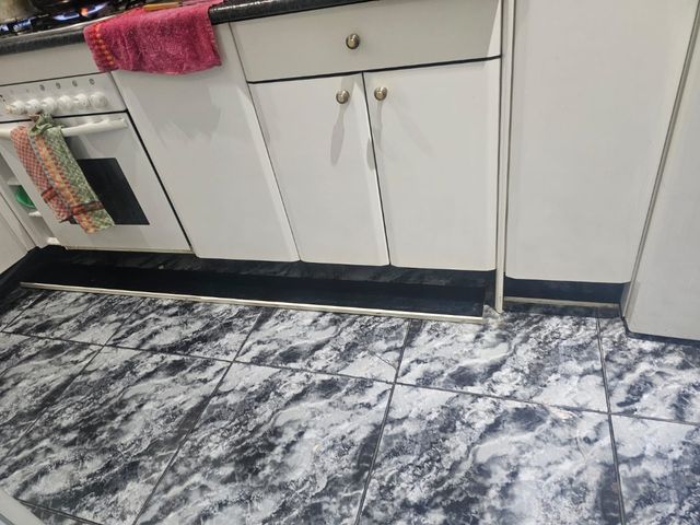 Carpintero a domicilio 641175200