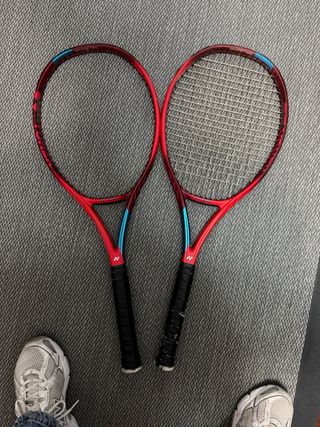 2x Yonex Vcore 100+ Raquetas Tenis