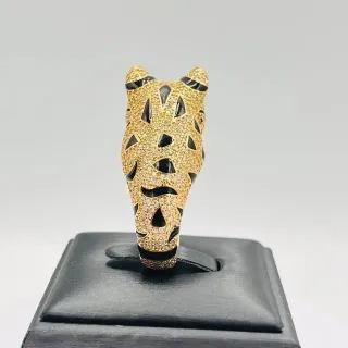 ANILLO LEOPARDO CON ESMALTE. Oro 18k.