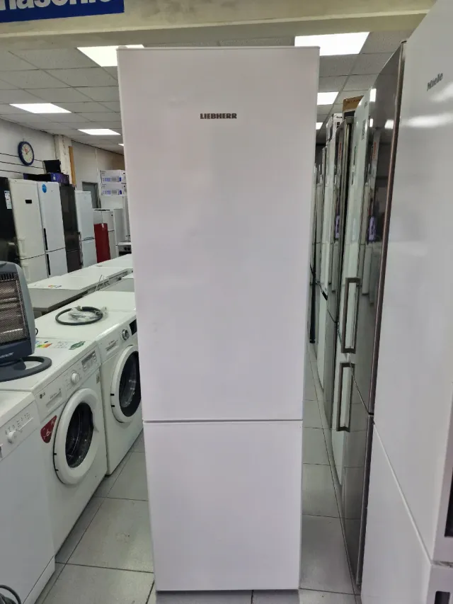Nevera marca  Liebherr 2m x 60cm