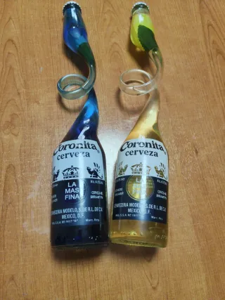 Bottiglie Coronas Birra Gialla e Blu
