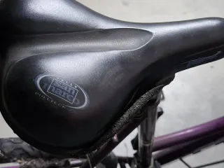 Bicicleta Conor XC700 morada