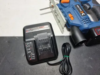 Caladora Dexter 18V a Batería