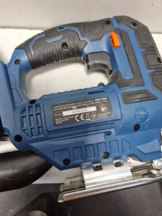 Caladora Dexter 18V a Batería