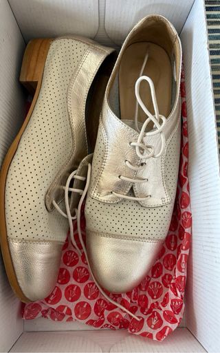 Zapatos Wonders Beige y Dorado Mujer