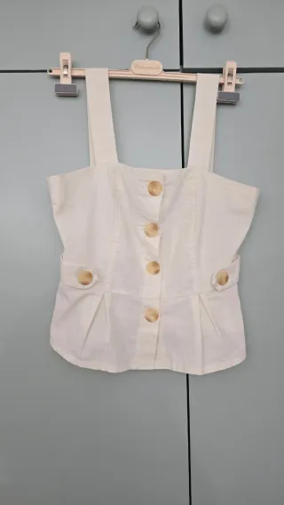 Top tirantes color crema