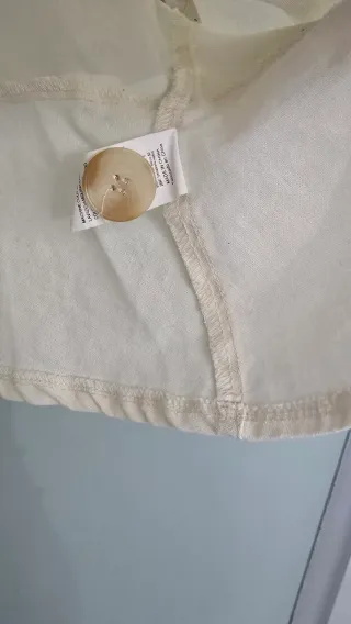 Top tirantes color crema