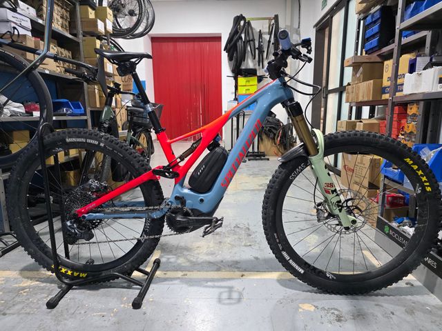 Specialized Turbo Levo Eléctrica