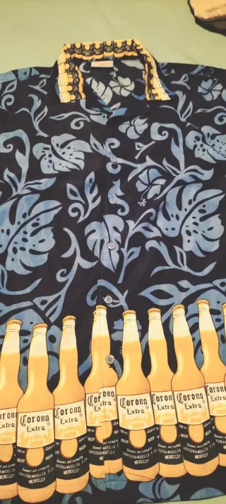 Camisa Hawaiana Corona Botellas