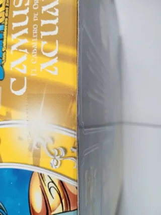 Saint Seiya Camus Acuario Bandai