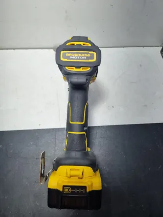 Taladro Percutor Dewalt 18V Brushless