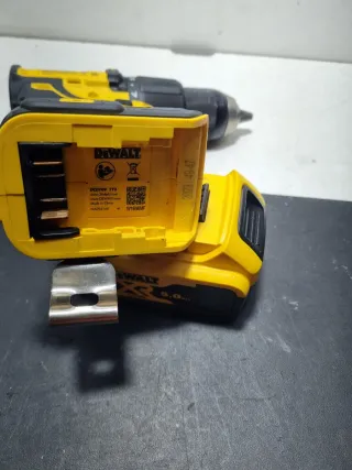 Taladro Percutor Dewalt 18V Brushless