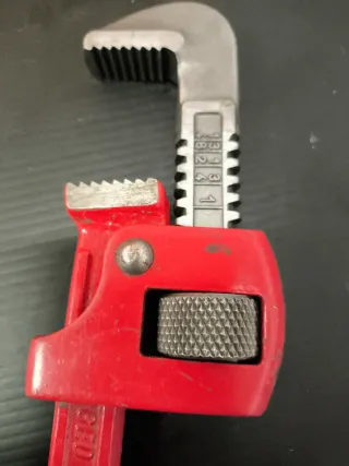 Llave Stillson / Grifa Roja 10"