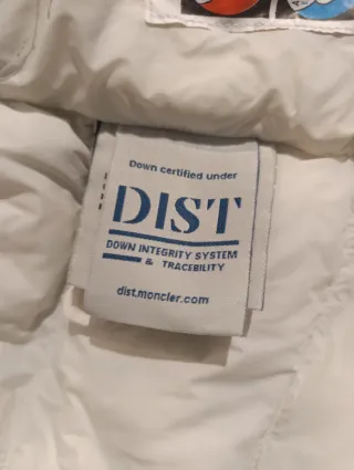 Chaqueta Moncler Blanca y Negra