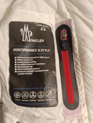 Chaqueta Moncler Blanca y Negra