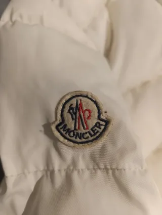 Chaqueta Moncler Blanca y Negra