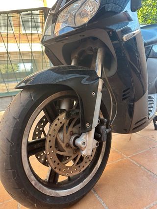 Moto Aprilia Sportcity 250 Negra
