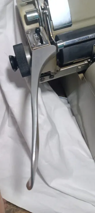 Máquina escribir Hispano Olivetti. Lexicon 80