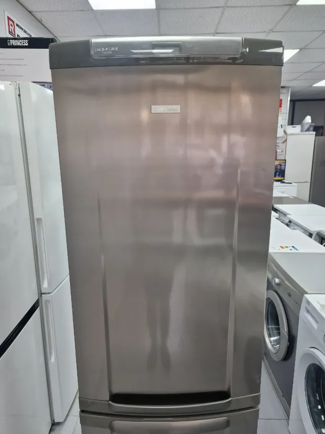 Nevera combi 1.85m x 60cm