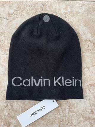 Gorro Calvin Klein Negro y Gris